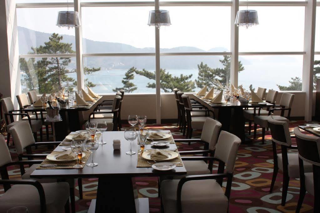 Hotel Riviera Geoje Bagian luar foto
